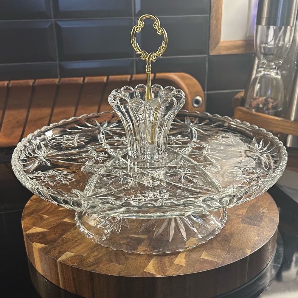 Elegant Glass Cake Stand with Gold Handle - Picture 1 of 8